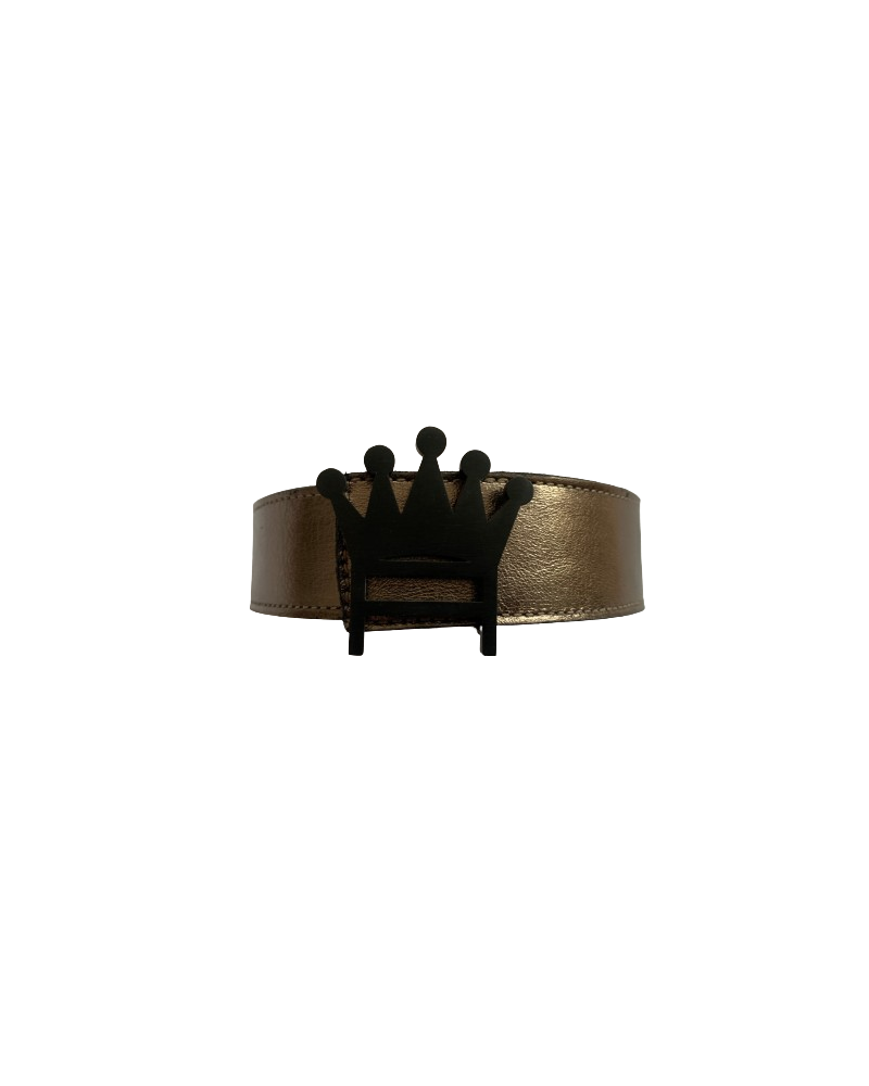 Black and Golden - a very stylish combination